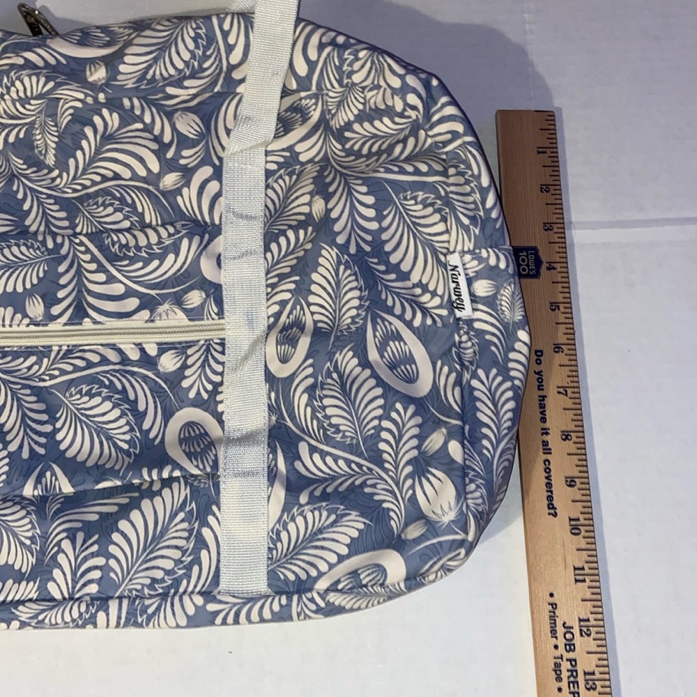 Narwey travel carryon bag. 17x12 new without tags. Blue leaf graphic.